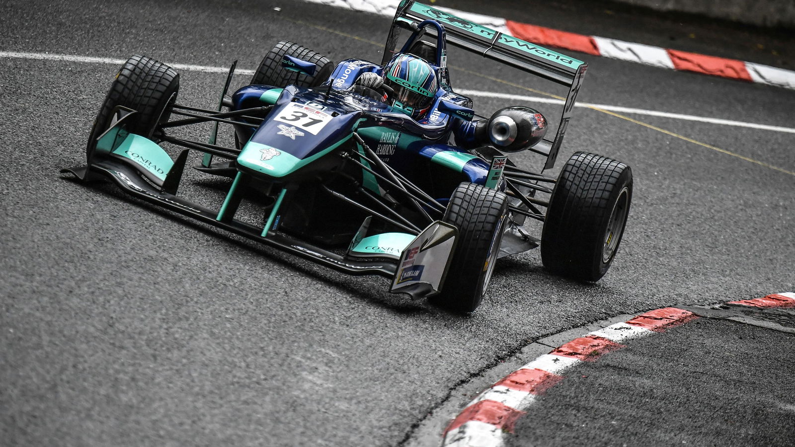 Monger mengklaim kemenangan pertama sejak kecelakaan di Pau Grand Prix